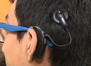 سن مناسب عمل کاشت حلزون کی است؟ عوارض جانبی حلزون شنوایی چگونه است؟