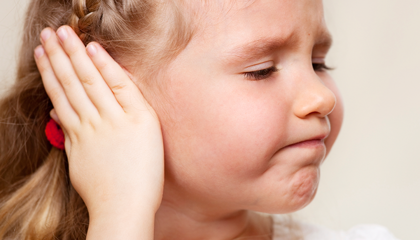 درمان گوش درد نوزاد + علائم و راه های تشخیص